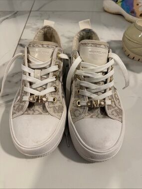Michael Kors Beige and White Logo Low-Top Sneakers